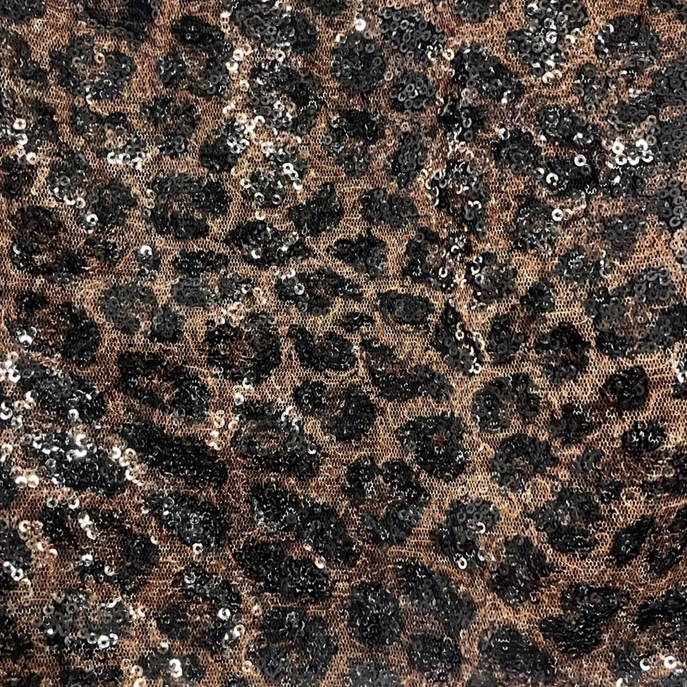 Size Medium LPA Sequin cheetah print open back blouse - Picture 3 of 6